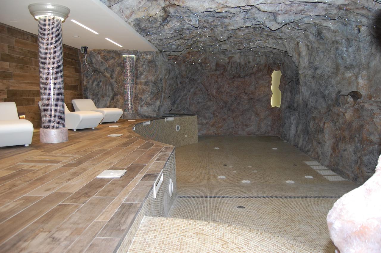 National Park Hotel & Spa Cotronei Экстерьер фото